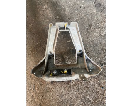 Support Moteur arrière (avec moteur lombardini DCI)
