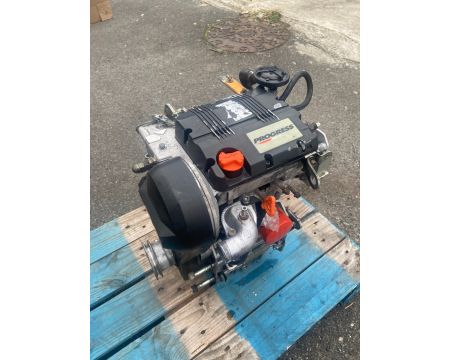 Moteur Lombardini Progress 34700km / LIGIER : XTOO 1, 2, Max, R, S, RS, OPTIMAX IXO, JS50, JSRC, FLEX / MICROCAR: MGO 1, 2, 3, 4, 5, 6 CARGO, F8C, M8, FLEX / DUE : FIRST, P85, P88, DUE6 / CHATENET : CH26