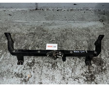 Traverse supérieure avant Microcar Mgo 3 , Mgo 4  / Dué 2 P85 , Dué 3 P88 / Ligier Ixo , JS50 , JS50L