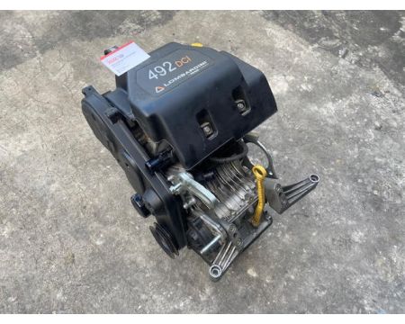 Moteur Lombardini DCI 492 15760 km / LIGIER : IXO , JSRC , JS50 , JS60 / MICROCAR : MGO2 , M8 , F8C , MGO 3 4 5 6 DUE : 3 5 6 / JDM : ROXSY