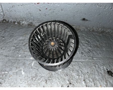 MOTEUR DE VENTILATION 