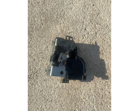 Serrure de porte gauche (conducteur) LIGIER : XTOO 1, 2 ET MAX XTOO R, S, RS IXO, JS50 / MICROCAR : MGO 3, 4, 5 ET 6 / DUE : P85, P88